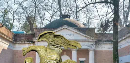 El Pabellón de EE. UU. en riesgo para la Bienal de Arte 2026: el artista Robert Lazzarini se baja del proyecto