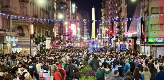 Las Noches Culturales vivieron su edición más masiva con 200 mil personas