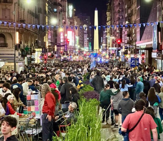 Las Noches Culturales vivieron su edición más masiva con 200 mil personas