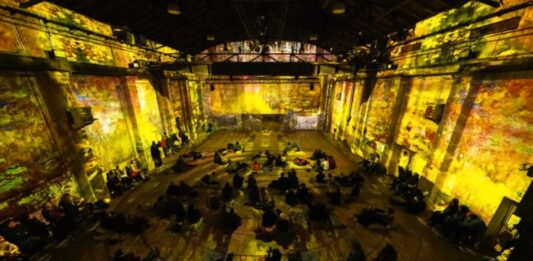 Monet inmersivo en el Teatro Colón: cuando la pintura se vuelve atmósfera