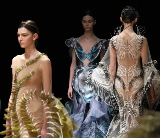 Cuerpos en estado de mutación: Iris van Herpen y la forma como umbral