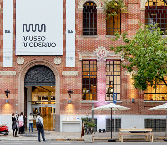 Habitando el futuro: el Museo Moderno ante el desafío de los grandes marcos curatoriales