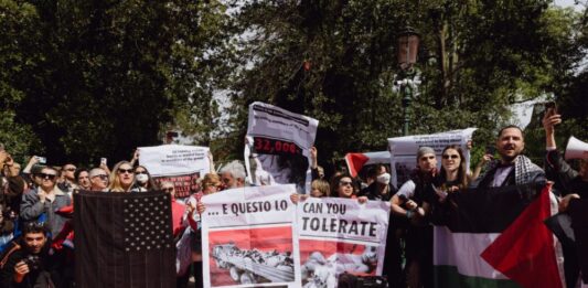 La Biennale di Venezia ante el espejo: el debate por la exclusión de Israel y la responsabilidad política del arte