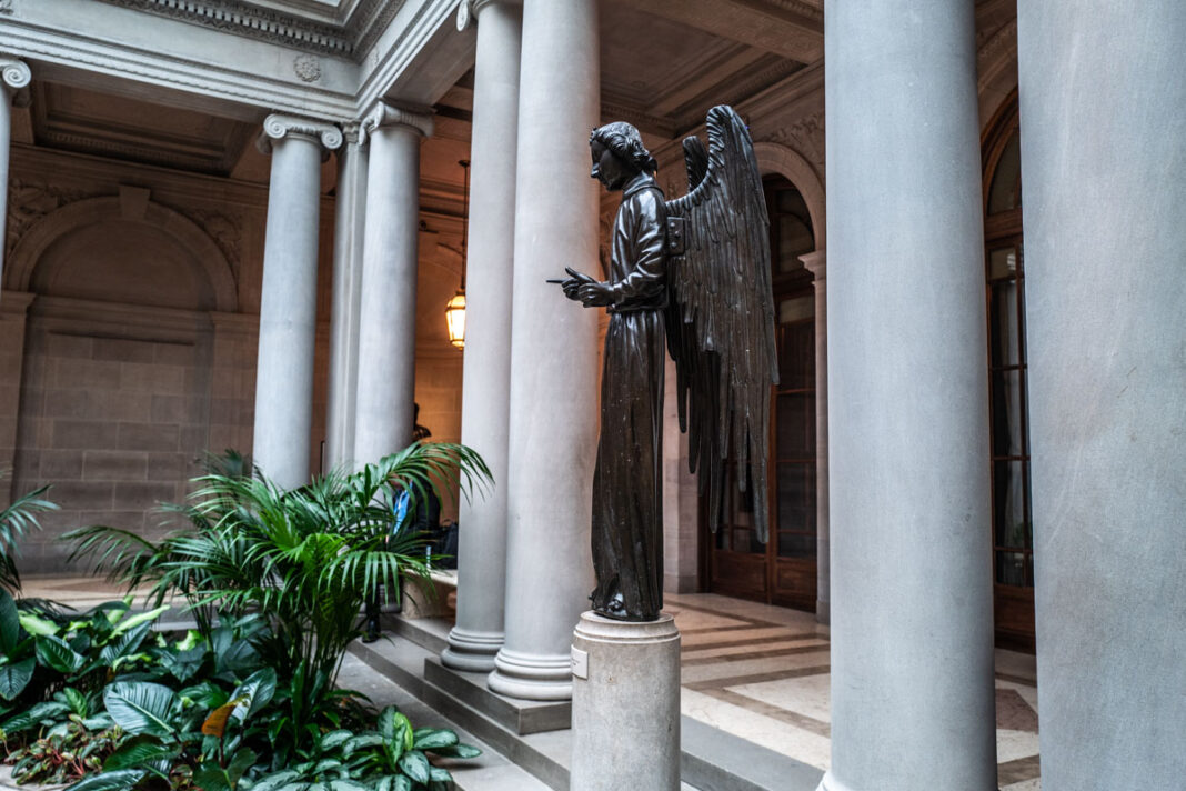 FRICK_Magnani_260304_2000967