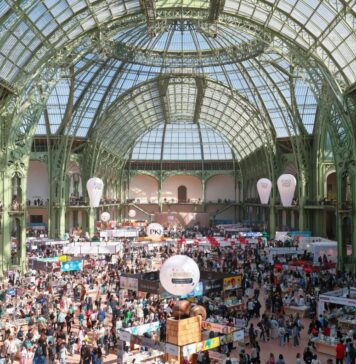 Los libreros contra Amazon: el gigante del comercio electrónico se retira del Festival du Livre de París