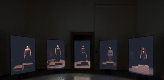 Caso Sudáfrica en la Bienal: sin pabellón, pero Goliath expone igualmente