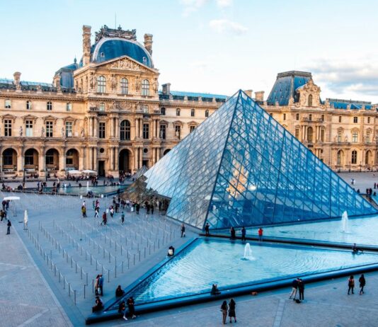 Louvre, cambio veloz en la cúpula: Christophe Leribault es el nuevo director del museo Museos