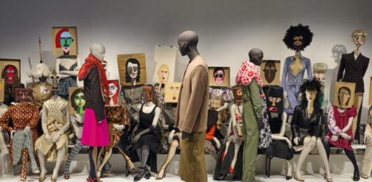 El MoMu de Amberes reabre el caso Antwerp Six