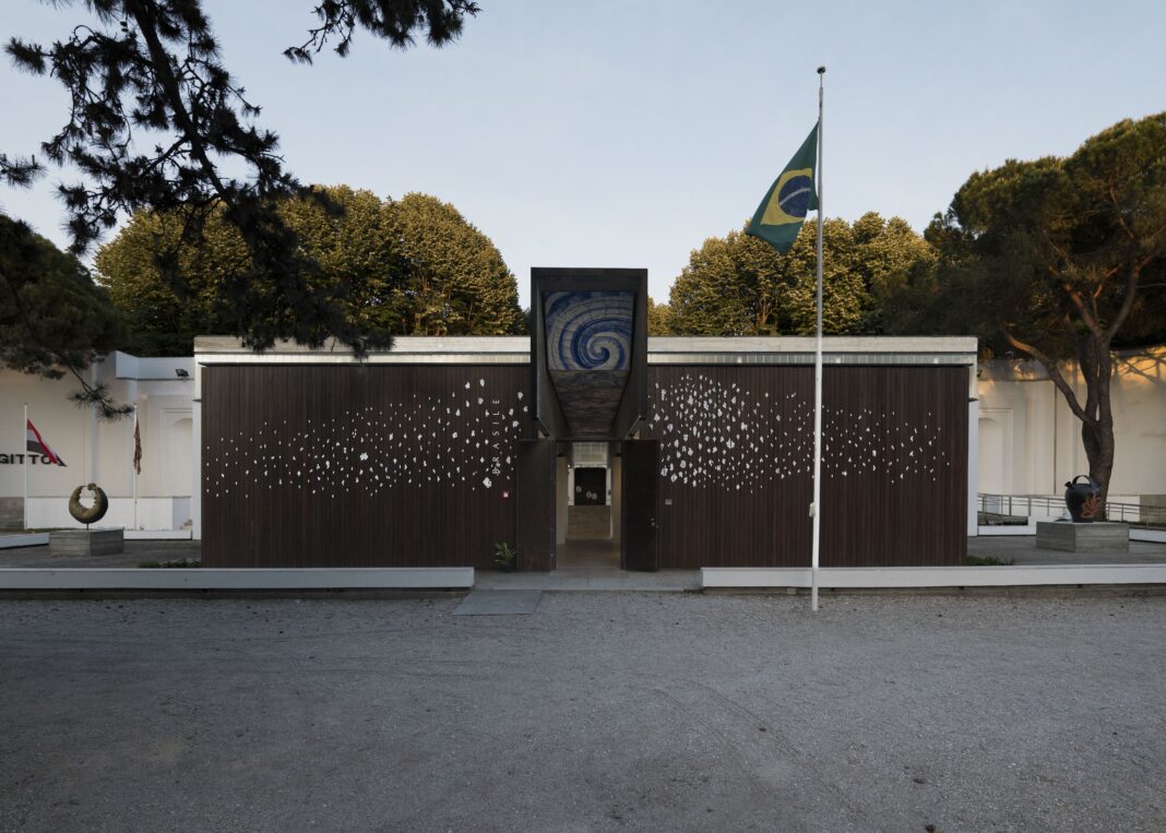 Installation view of the Brazilian Pavilion at the 61st International Art Exhibition — La Biennale di Venezia Photo credits_ Rafa Jacinto _ Fundação Bienal de São Paulo (6)