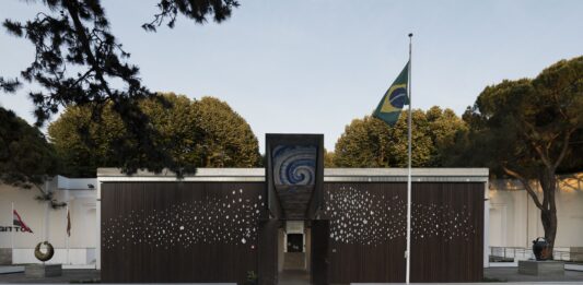 Rosana Paulino y Adriana Varejão en el pabellón de Brasil en Venecia