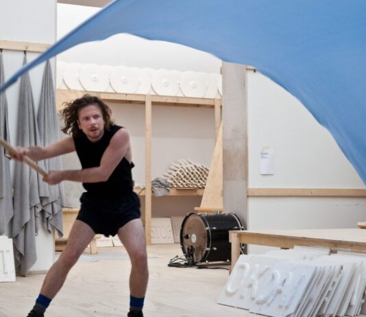 Bienal de Arte 2026: los pabellones imperdibles de los “Giardini”, entre ruidos, postales y ballenas