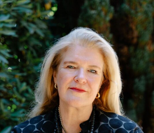 Después de 30 años, Hedwig Fijen deja la dirección de Manifesta. Estas son las nuevas directoras