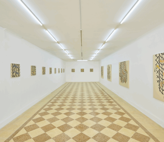 Gabriel Acevedo Velarde en la galería Livia Benavides (Lima)