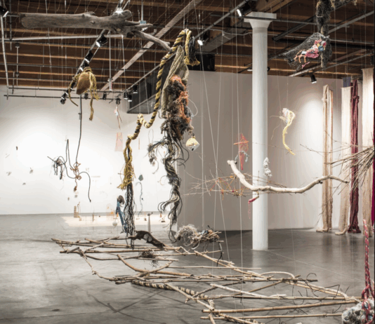 “Spatial Poems” en MASS MoCA, North Adams: resonancias de Cecilia Vicuña