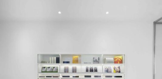 Gagosian inaugura su nuevo espacio en Nueva York con Marcel Duchamp y Robert Rauschenberg