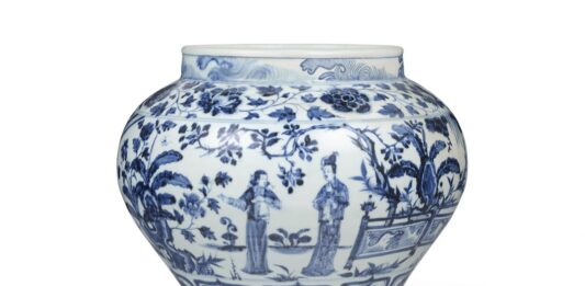 Christie’s vendió un jarrón por 22,3 millones de dólares