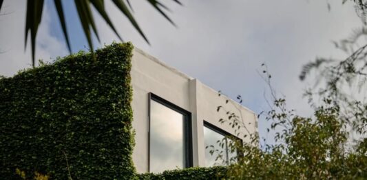 Casa Gràcia, en Menorca el nuevo refugio creativo ideado por Rashid Johnson