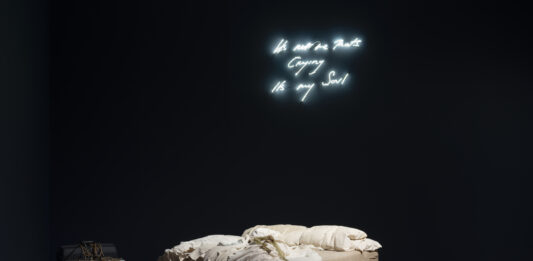 Cuando los traumas se convierten en obras de arte: la gran retrospectiva de Tracey Emin en la Tate Modern