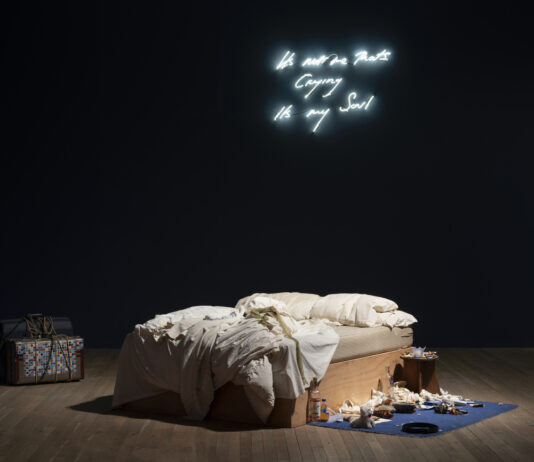 Cuando los traumas se convierten en obras de arte: la gran retrospectiva de Tracey Emin en la Tate Modern