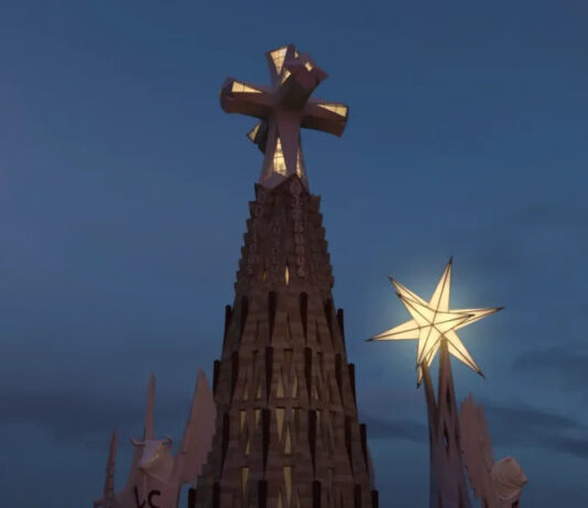 Sagrada Familia, completada la Torre de Jesús: el arte contemporáneo entra en la obra de Gaudí