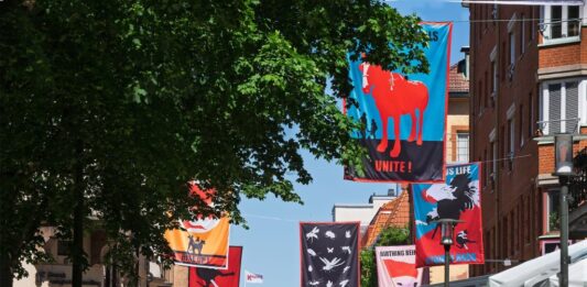 Borås Art Biennial: en Suecia, una bienal reescribe la historia de una ciudad industrial