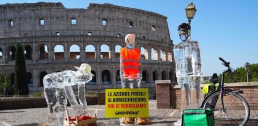 Del hielo de Eliasson a la protesta de Greenpeace frente al Coliseo: el hielo como símbolo de la crisis climática y del trabajo