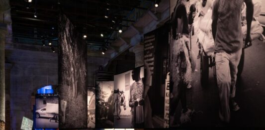 La Bienal de Venecia es el espejo de las contradicciones de nuestro tiempo: reflexiones sobre el arte tras el fin del modelo global