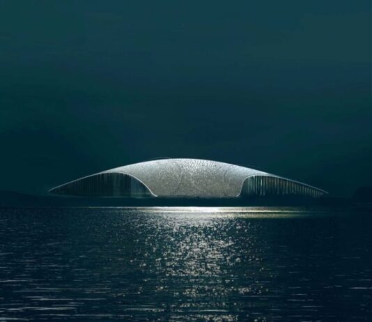 Nace un nuevo centro cultural en Noruega, un edificio que sigue la costa como una ballena