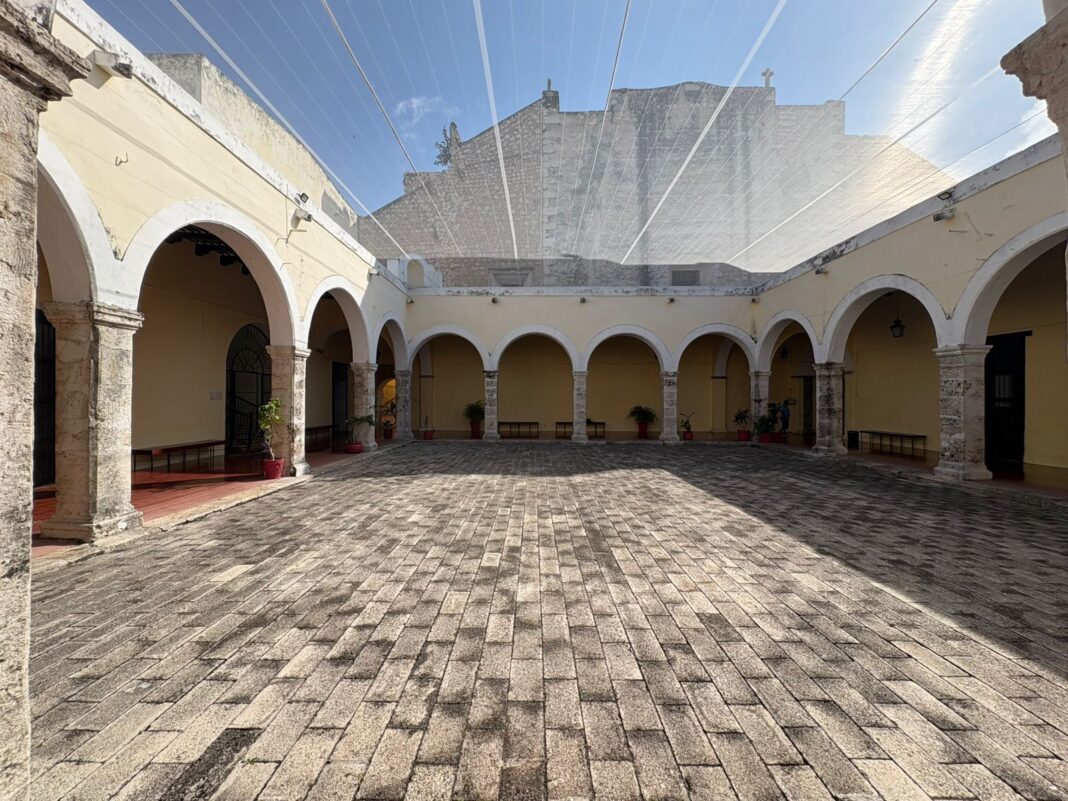 Casa de la cultura del mayab(1)