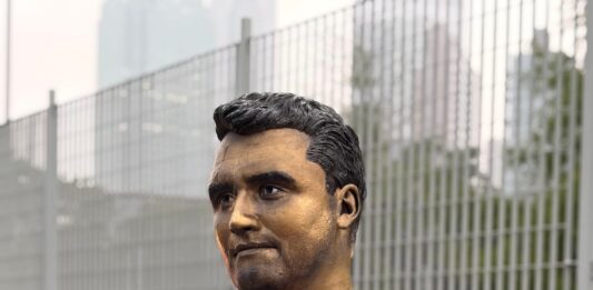 La estatua de Charlie Kirk abre una nueva guerra por los monumentos públicos estadounidenses