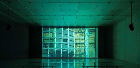 En el Kunsthaus Bregenz, la exposición de Cyprien Gaillard cuestiona el espacio público y su control