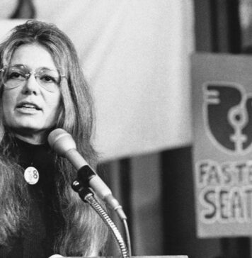 Muere a los 92 años Gloria Steinem, autora icónica del feminismo que también transformó el imaginario cultural